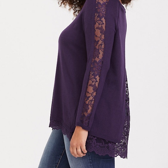 torrid Sweaters - ❤️ Torrid Tulip Lace Split Back Sweater Size 3 ❤️